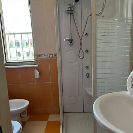 Apartment Lovely Beach Golem (Tirana)